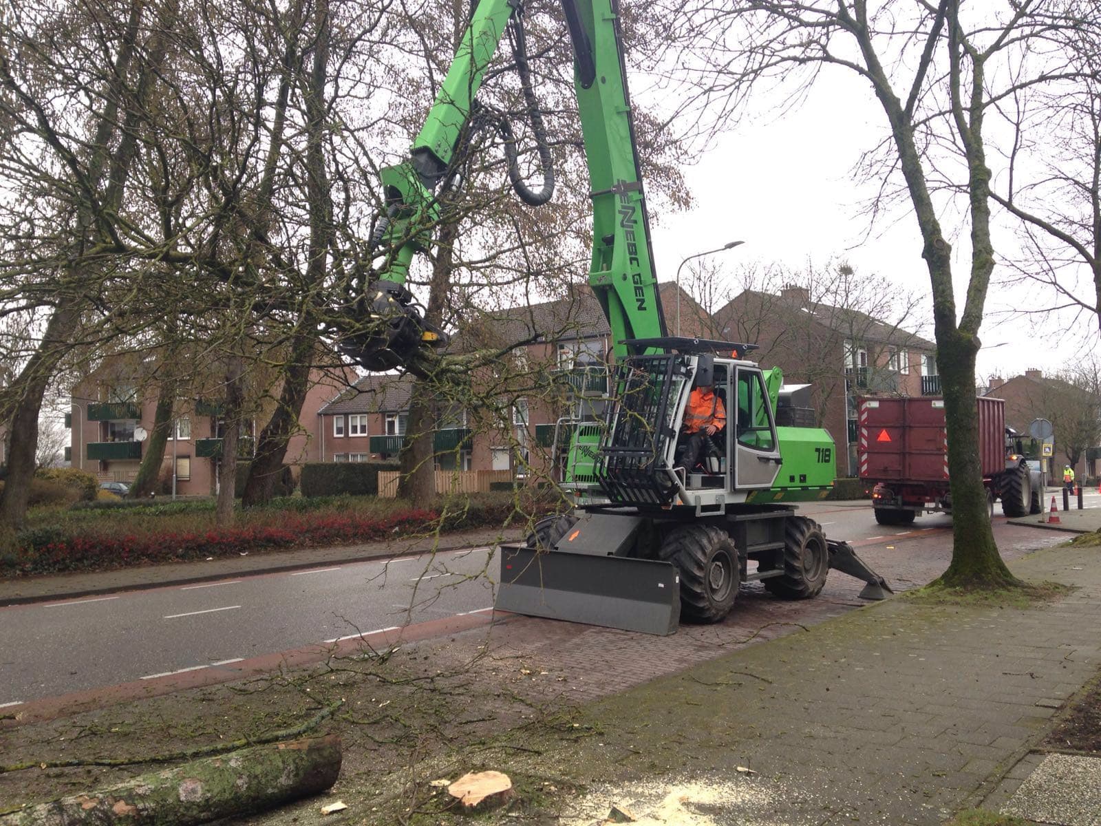 Sennebogen 718 Velkraan